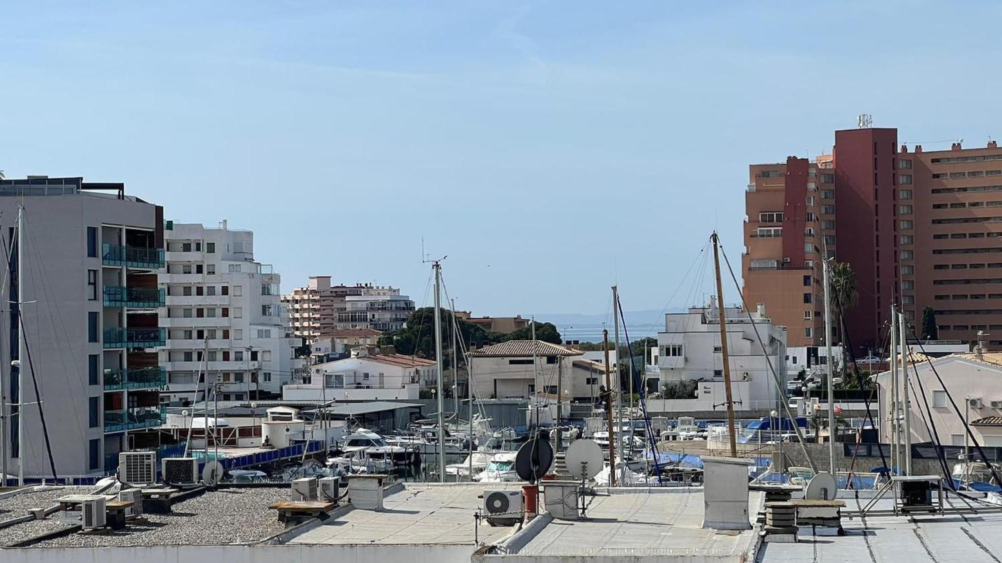 Apartamento Acogedor Con Piscina En Santa Margarita Roses Esterno foto